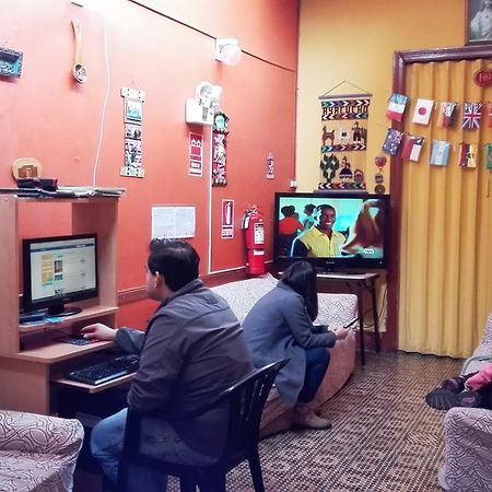 Friends House Bed & Breakfast Lima Exterior foto